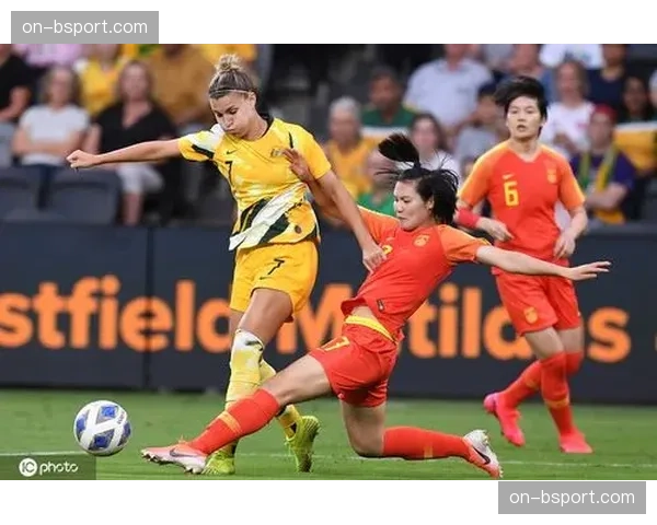 战术复盘：掘金队如何通过连续的高位手递手（DHO）破解爵士队的蹲坑防守策略。